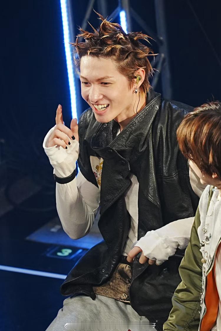 CORTIS马丁MARTIN、赵雨凡JAMES、金主训JUHOON、严成玹SEO