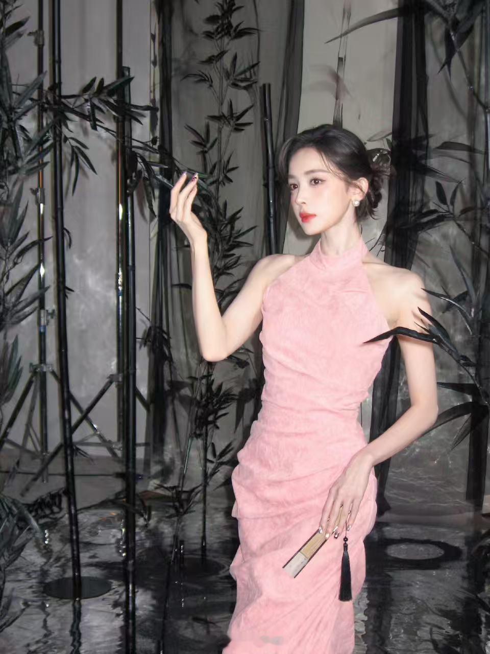 娜扎新剧被打成哪吒了 看到娜扎挨揍的镜头我直接血压升高！那么一张好看的脸被欺负成