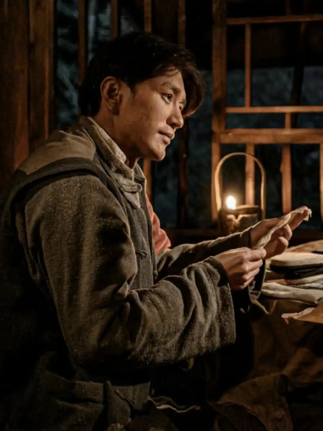 王仁君飞天奖优秀男演员 恭喜王仁君，凭借《浴血荣光》，拿下飞天奖视帝。二哥哥长柏