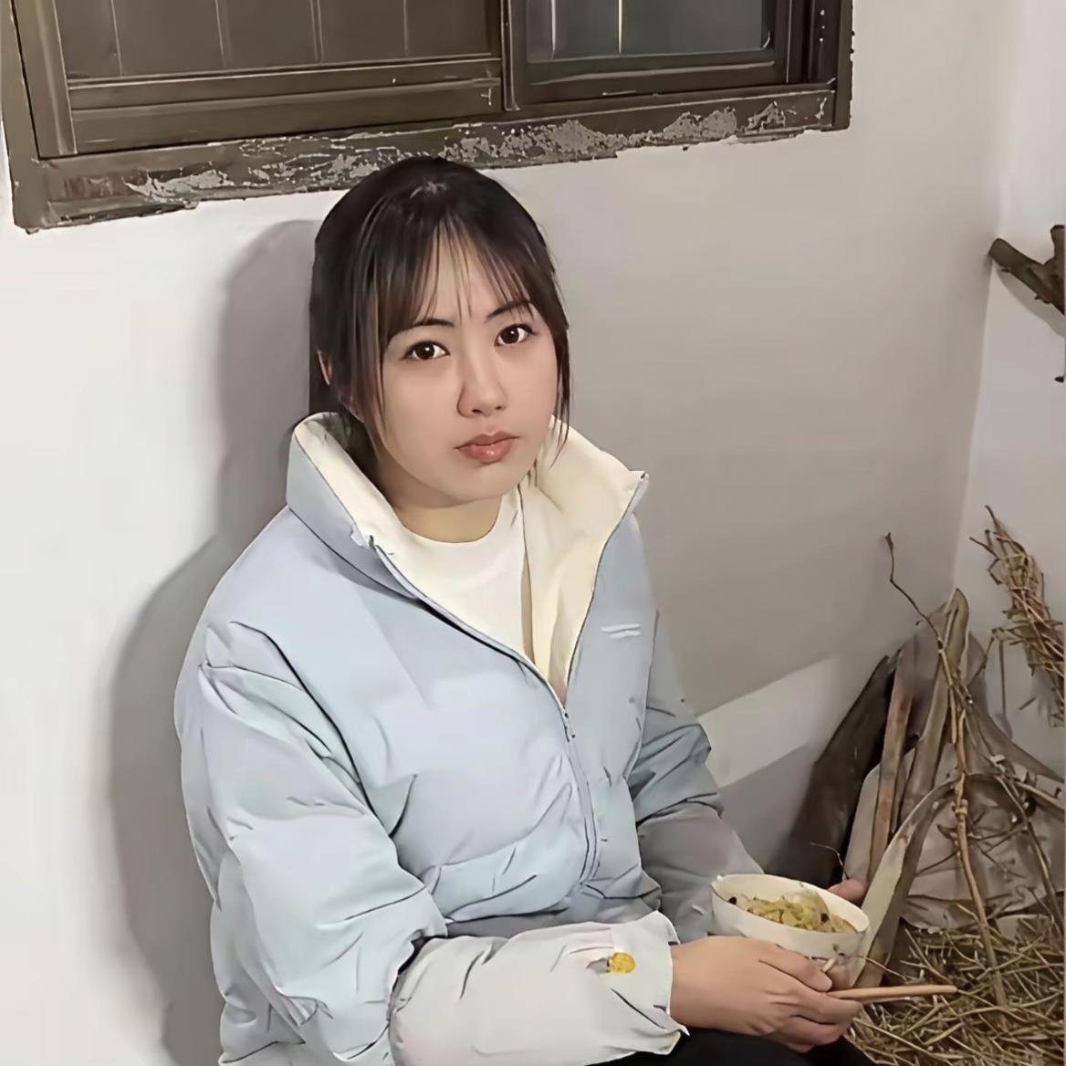 苦难是人生的老师

生活从不缺少风雨， 但总有人能在雨中起舞。 苦难并非为了摧毁