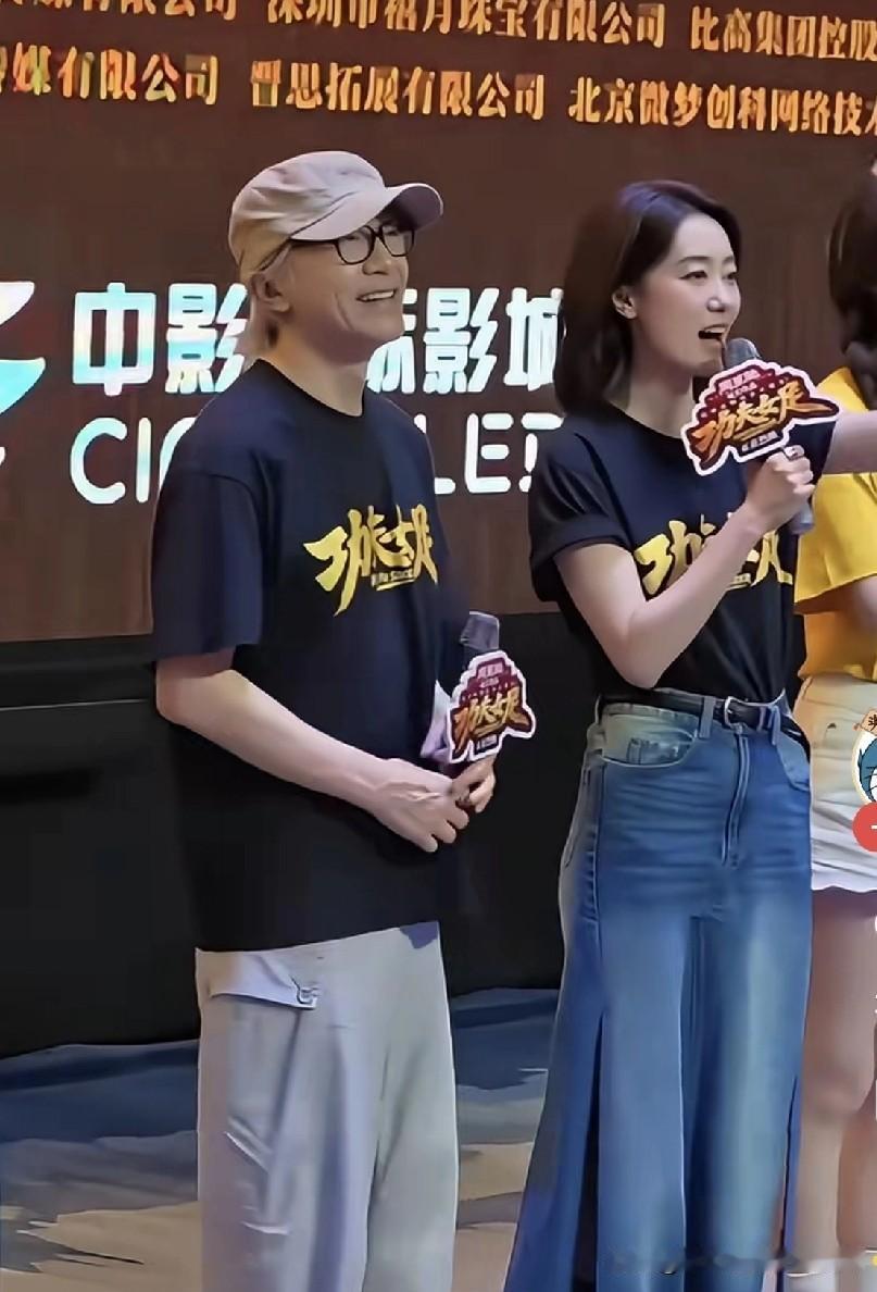 为什么周星驰启用流量不算大的张小斐？为什么张小斐至今未婚且不谈对象？我总算明白了