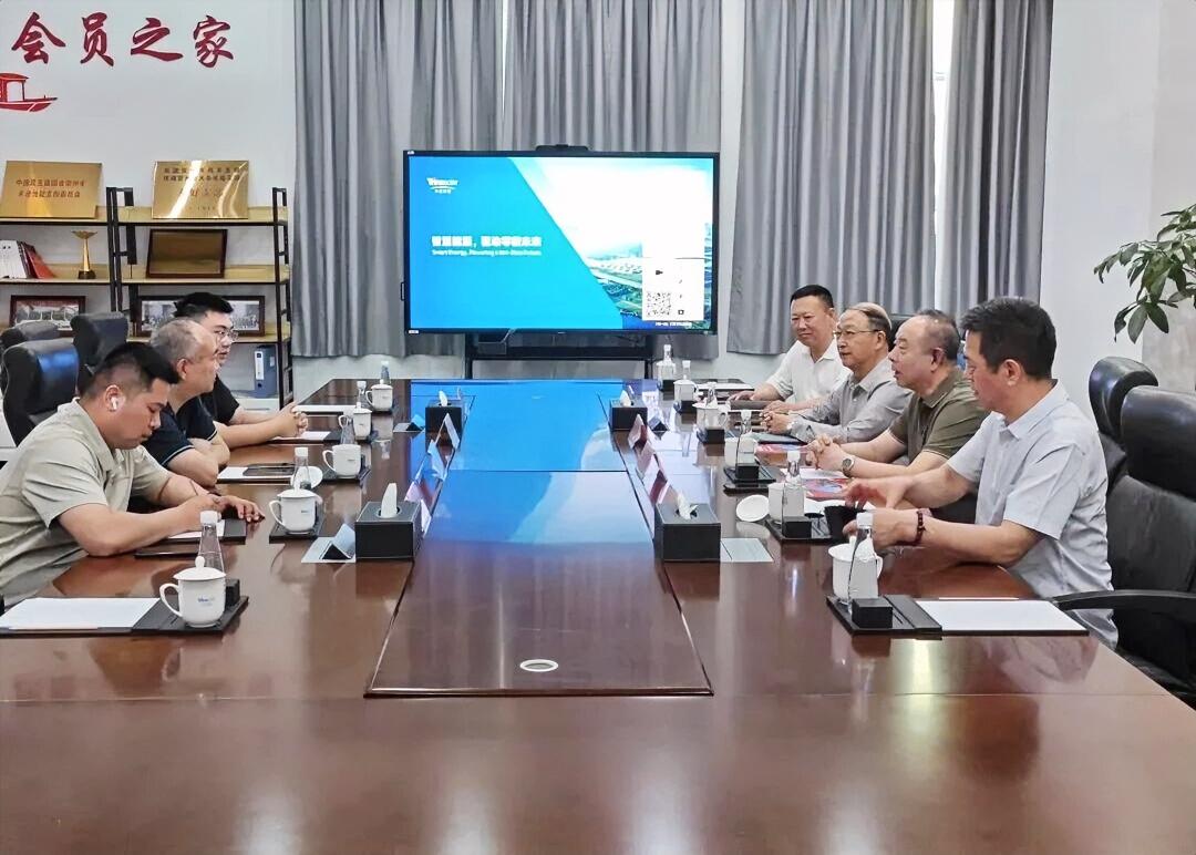 5月12日，天津市钢铁工业协会秘书长王天伟、常务副秘书长时东生、副秘书长林崧、综