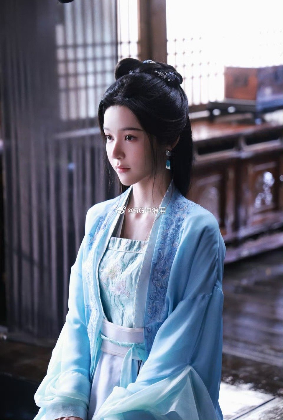 饶嘉迪玉笙帷月鳞绮纪 之前不认识饶嘉迪，看了月鳞绮纪被她的玉笙帷圈粉了。新人美时