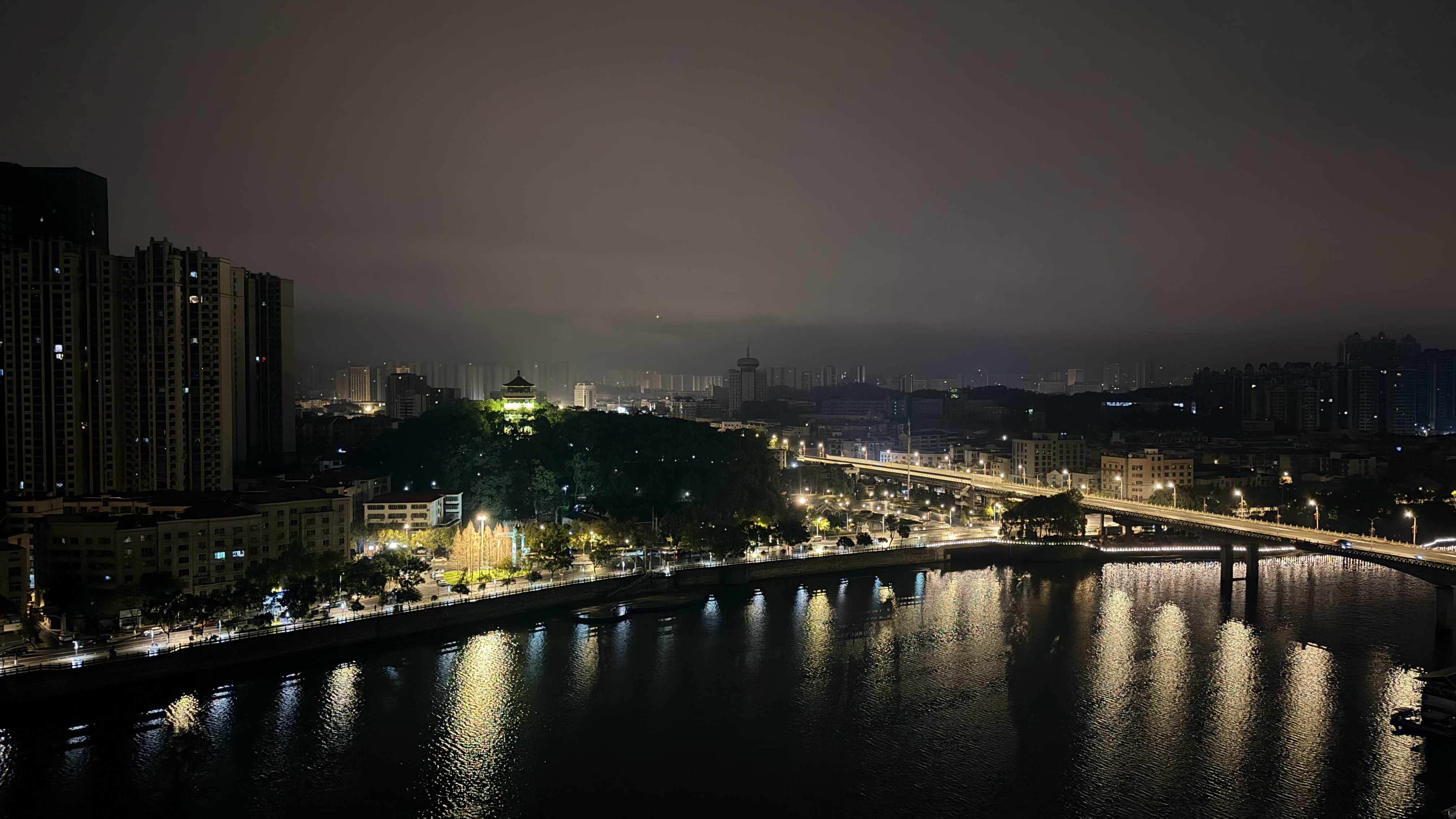 浏阳河畔，大家早