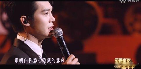 于适唱给电影人的情书 这首歌真的好像一封情书，于适用他的歌声写给了所有为梦痴狂的
