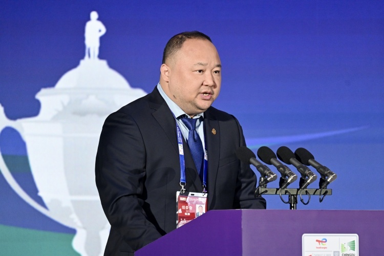 【羽协主席张军在高校有任职】羽协主席张军失联据经济观察报记者李微敖报道，两届奥运