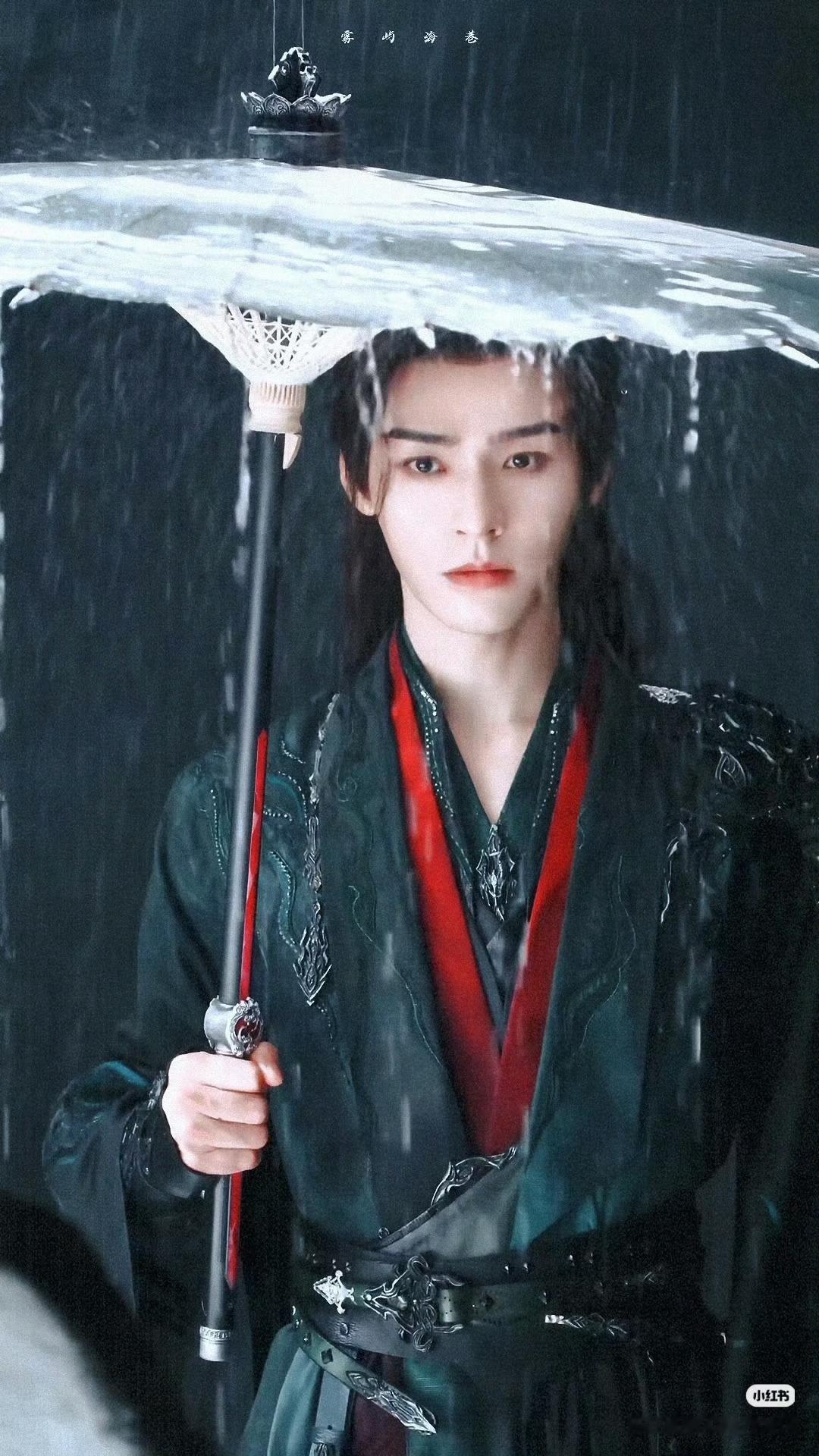 少歌三部曲十周年同框一戴面具为杀伐，卸下面具是温柔。龚俊苏暮雨，打戏惊艳，宿命感