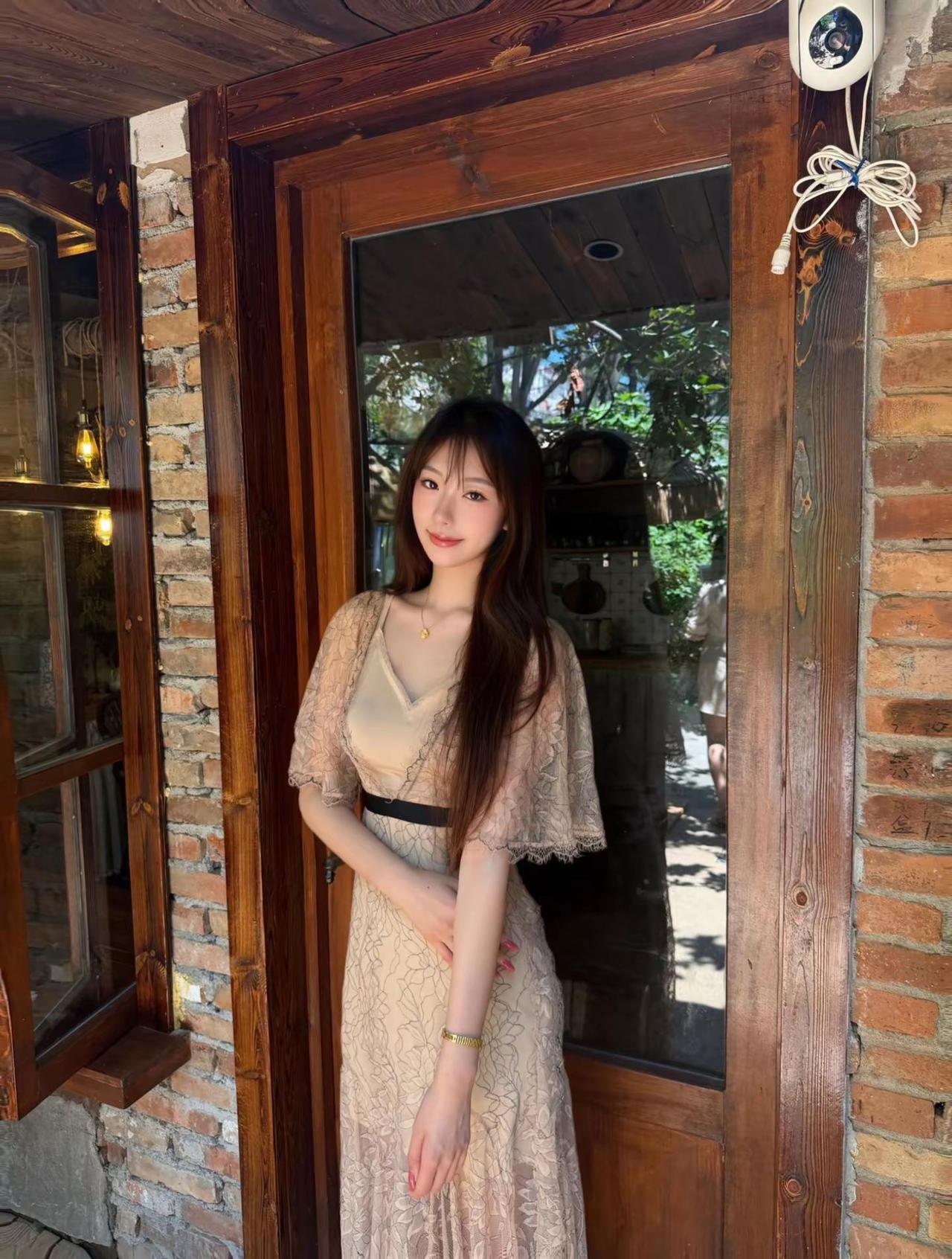 抛开脸来说 我确实抛不开