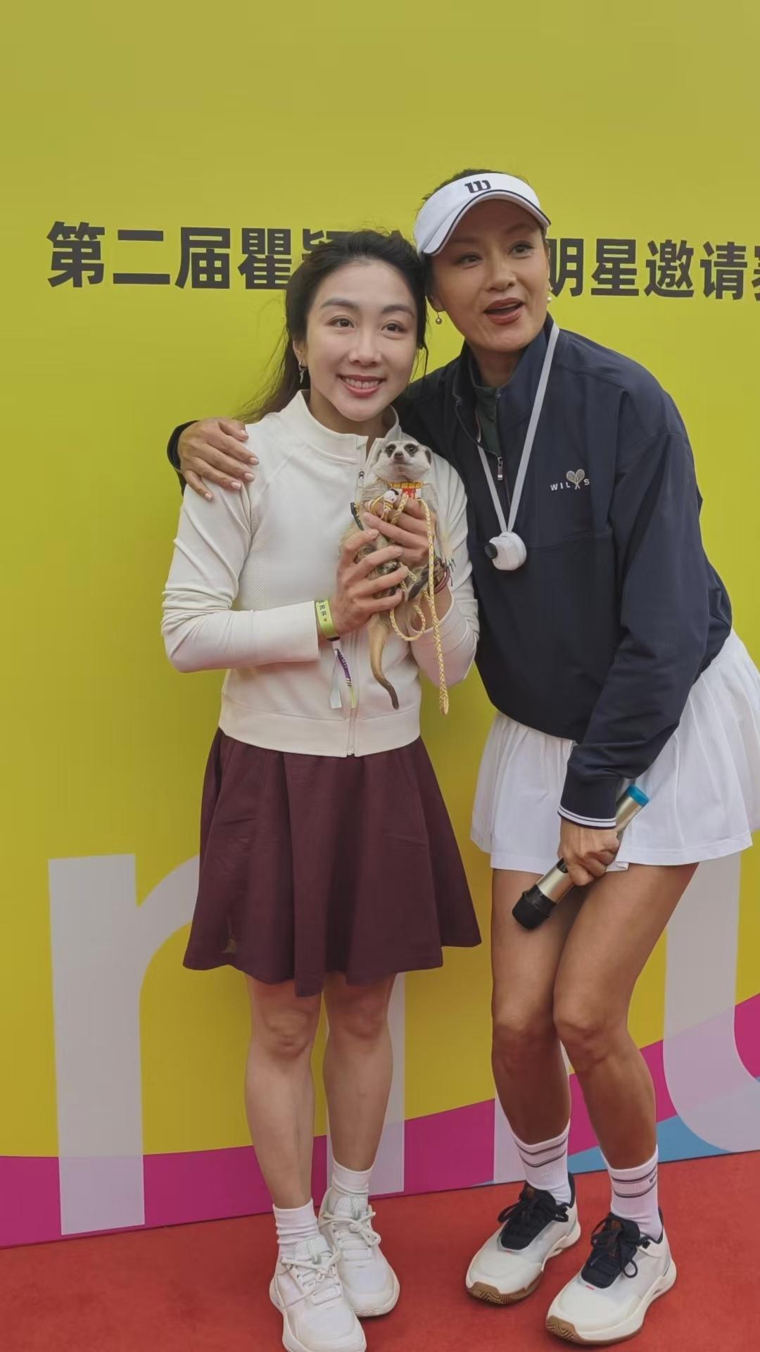 瞿颖抡抡杯网球赛众星捧场，感慨自己“翻红”影响力也来了
 
4月14日，由知名艺