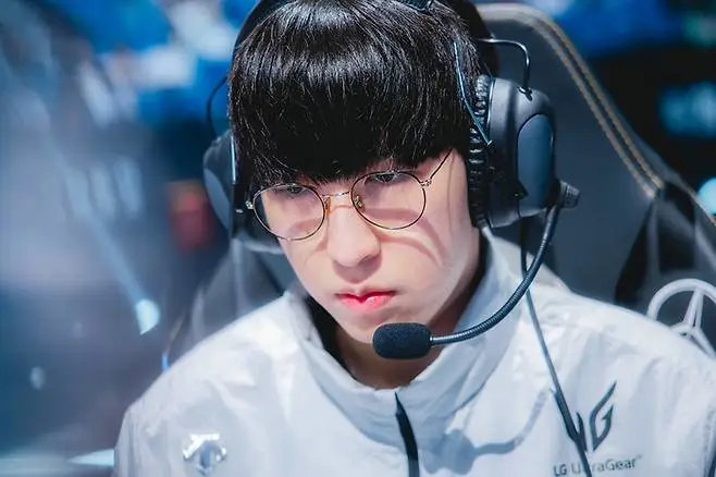 近日GEN辅助Duro选手接受韩媒专访，并表示自己非常想参加亚运会！Duro：认