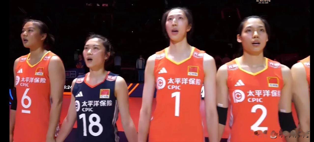 中国女排加油！
世联赛北京站比赛，中国女排新亮相，比赛马上开始了。