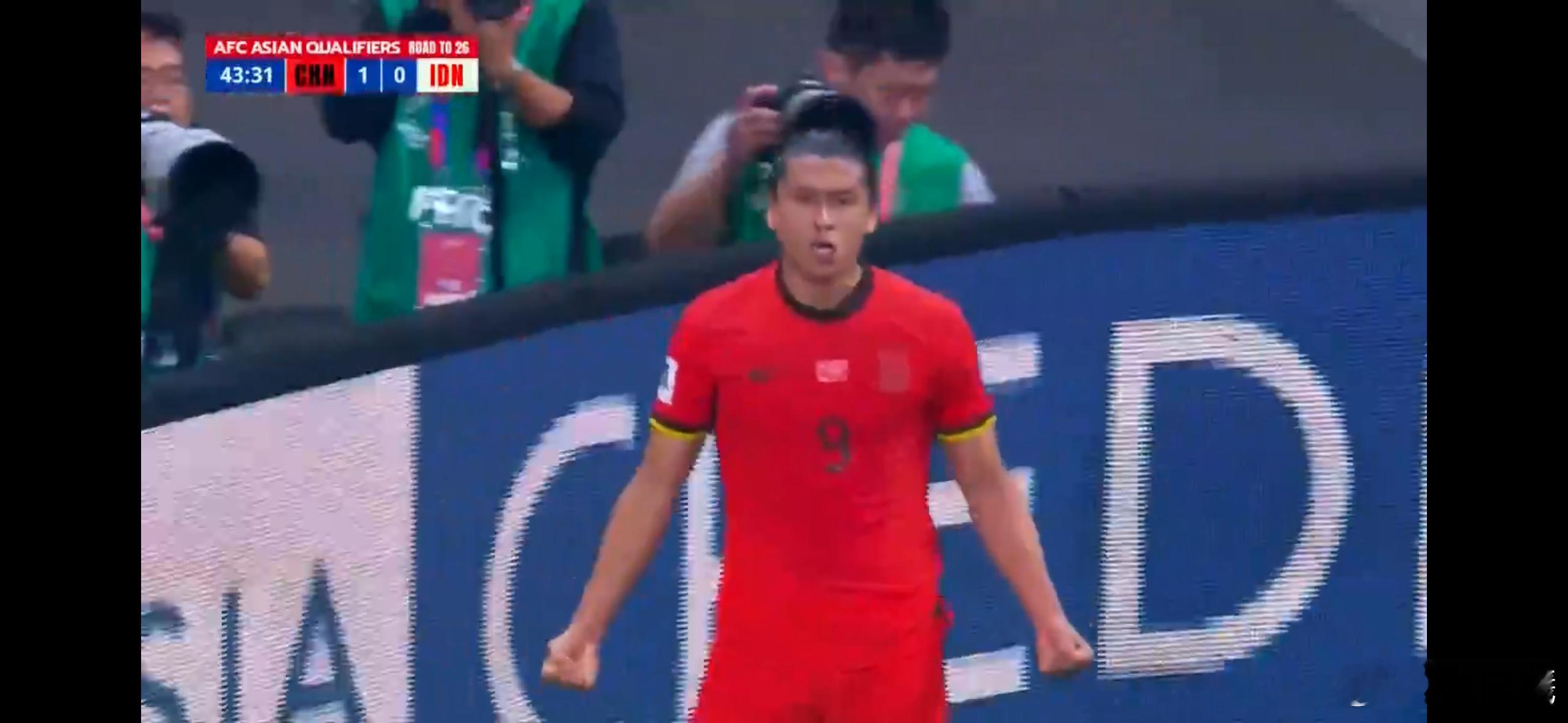 好球啊！张玉宁进球！#国足vs印尼##张玉宁进球##国足2比0领先印尼# ​​​