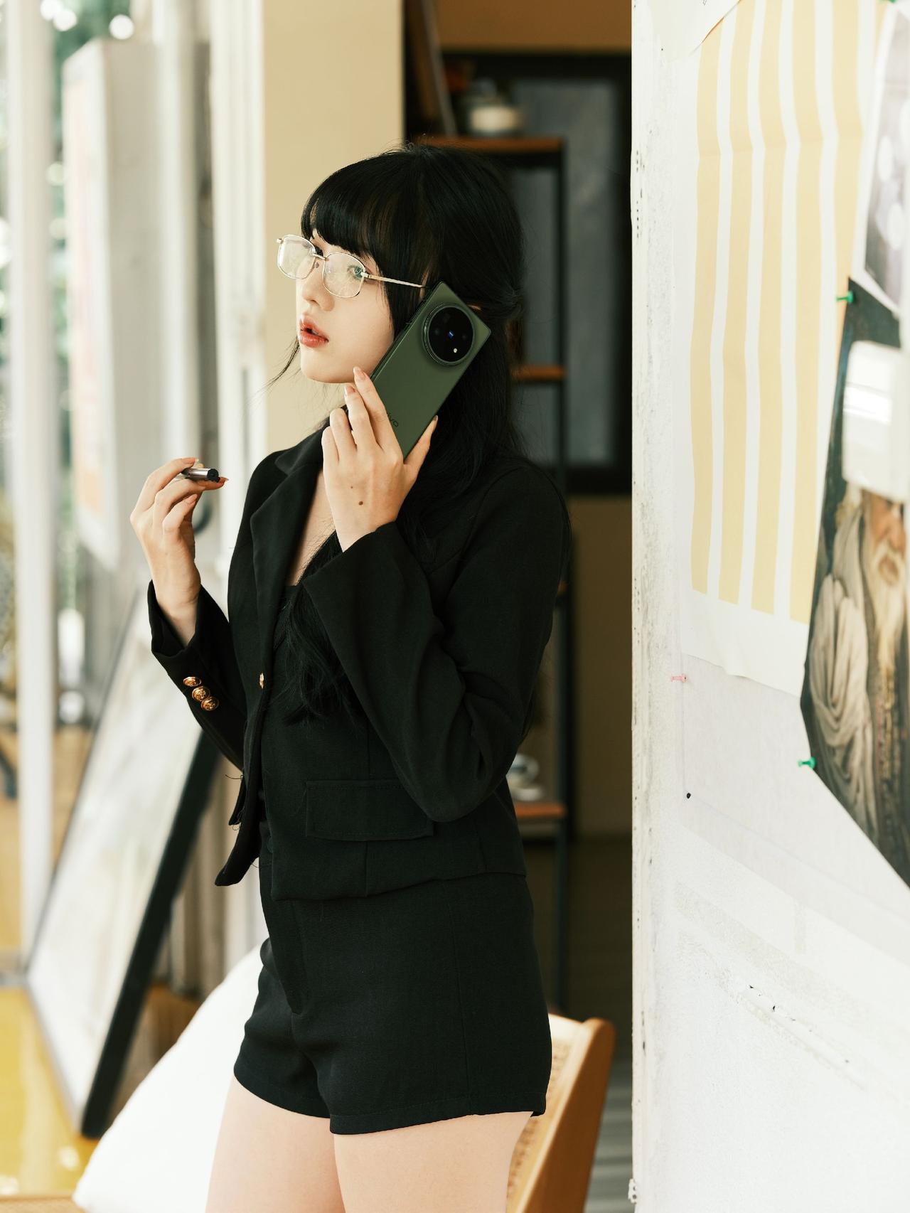 把可爱的雪糕拍出御姐范女神 摄影 vivoxfold5