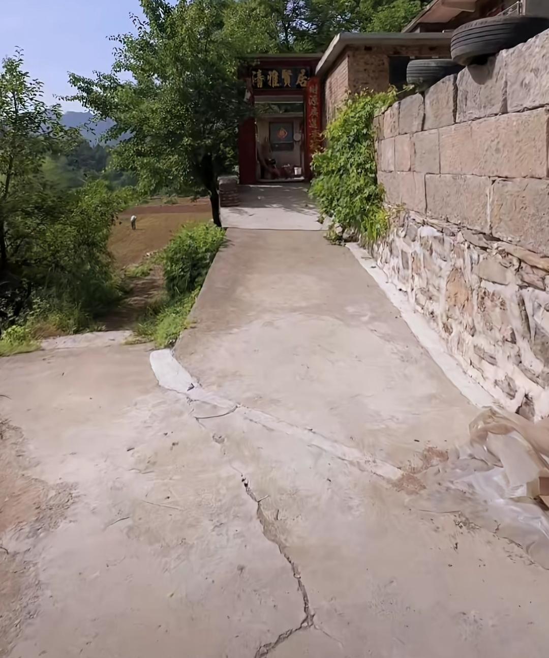 探访清雅居，感受宁静与自然之美，越大越想老家，反感城市的喧哗，喜欢农村的安静。是