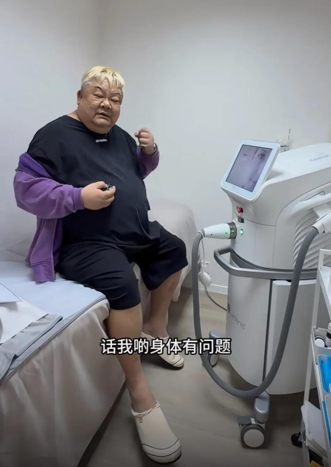 林雪终于回应了！61岁脸上现大块黑斑，引发外界担忧
12月15日，61岁老戏骨林