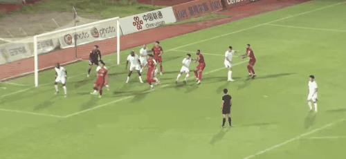 第14分钟，定南赣联进球，大连鲲城0-1落后。 ​​​