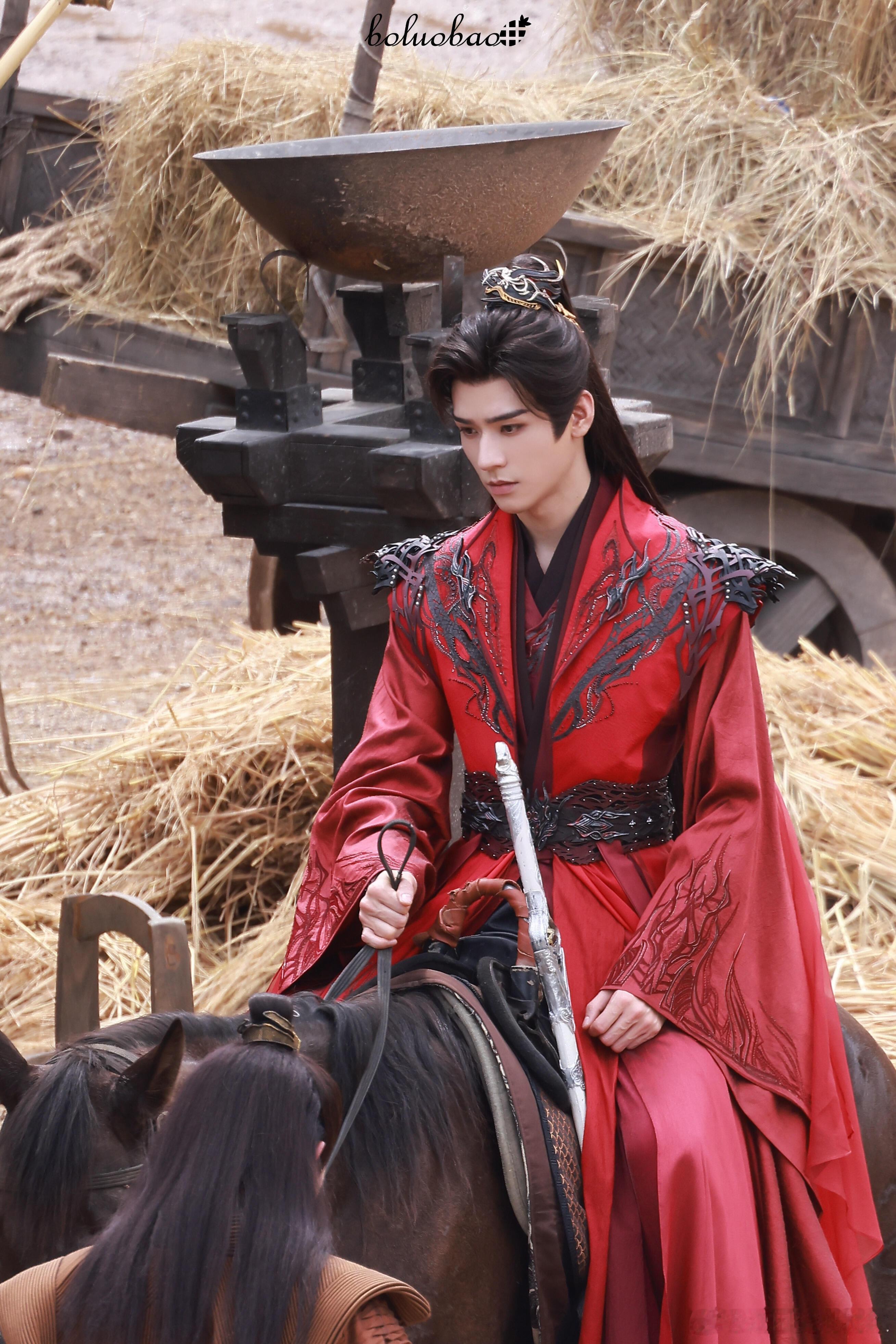 龚俊新剧一人围攻一座城苏暮雨这段单挑完全燃起来了一个人围攻一座城苏暮雨实力不详想