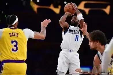 据NBA分析网记者詹姆斯皮尔西报道：即便本赛季结束关于詹姆斯和欧文重聚再度联手的