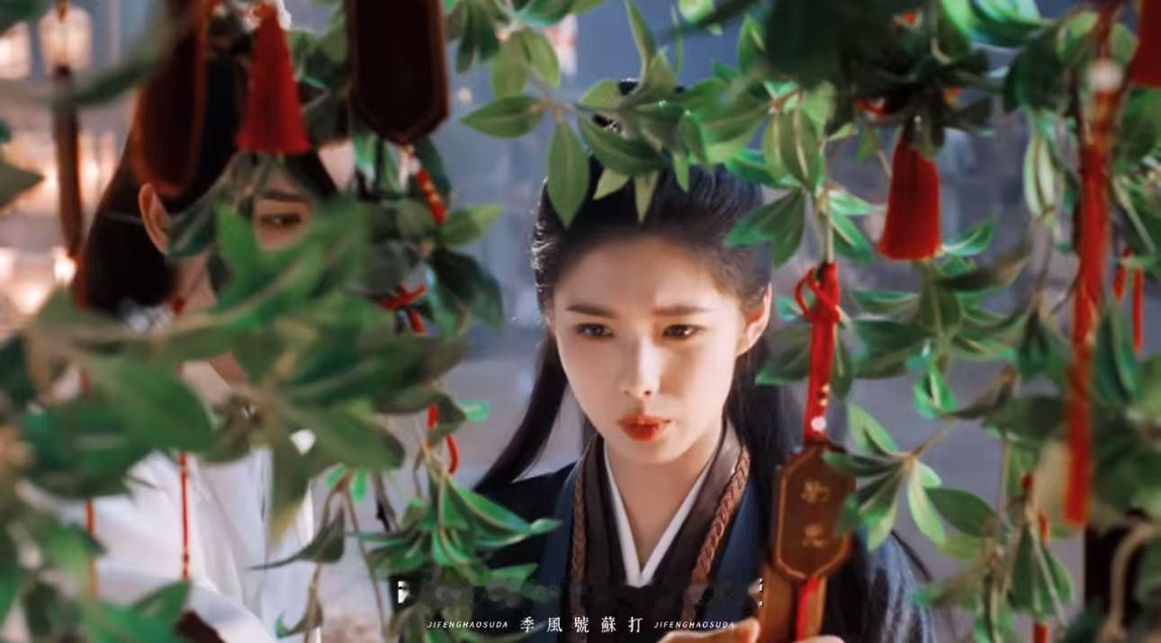 侯明昊新剧有三个假老婆 这部古偶设定太有新意，三段婚姻全是幌子。侧妃本是被迫联姻