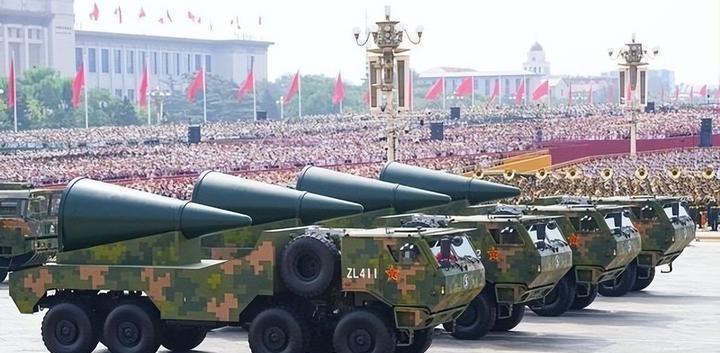 "一旦发生核战，中国面对美国坚持不了1小时！"俄专家10年前提醒，中国'东风-3