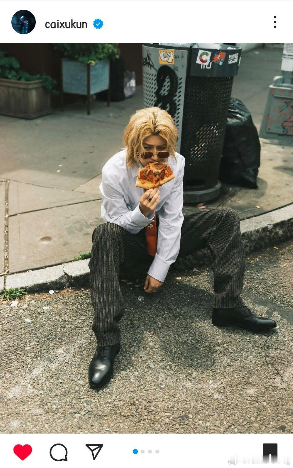 蔡徐坤ins更新“new song？aug 8btw i love pizza”