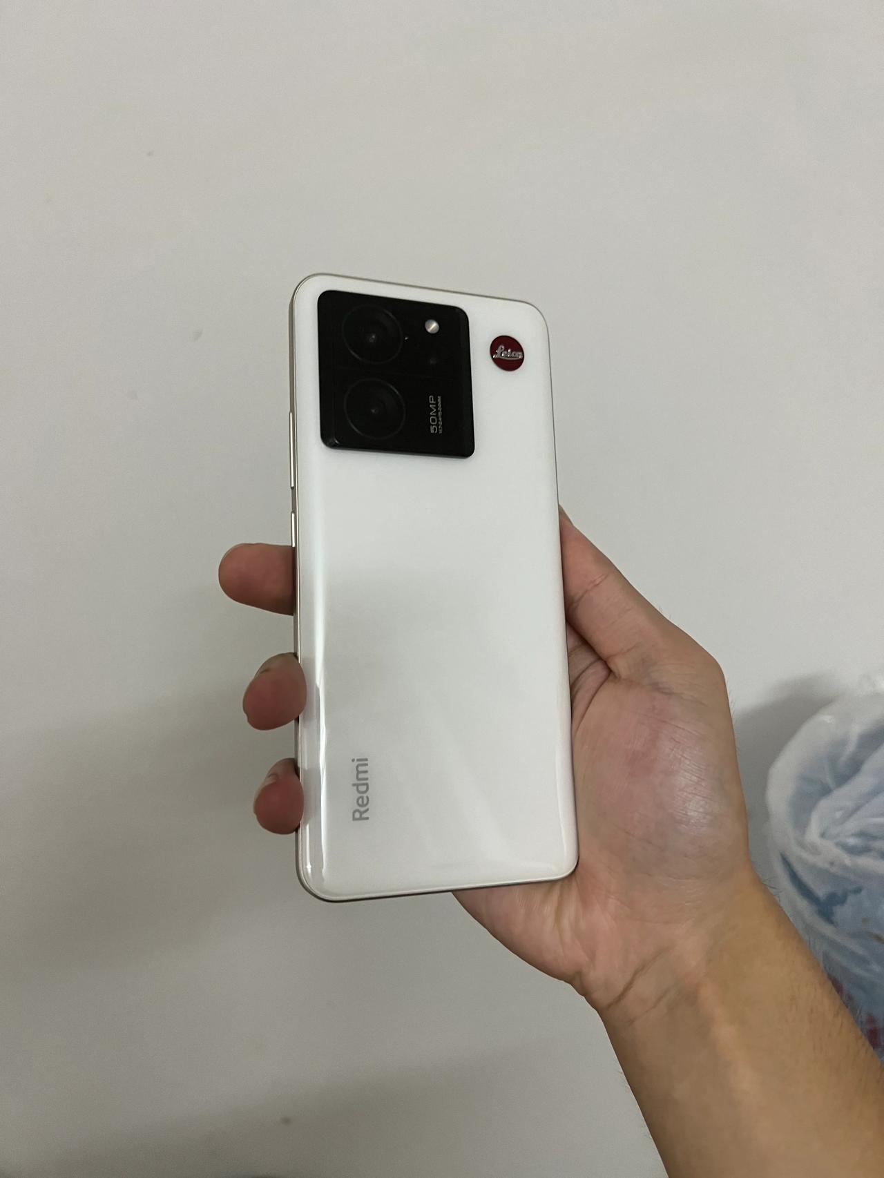 友商集体破防
万万没想到卢总这么狠
红米做出了一个极其大胆的决定
这下要自己打破