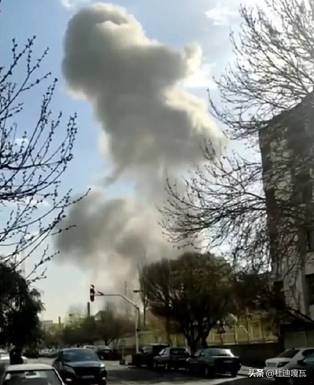 伊拉克武装背后捅美军刀子，
伊拉克民兵武装也已经宣布参加战斗，这对美军来说是个不