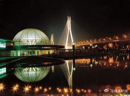 南京二桥公园建成于2001年，曾是热门休闲打卡地，2011年闭园后被戴虎长期占用