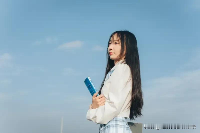 黑人来到中国，当街就敢要女生的电话。他们是来做生意的吗？他们是来学习的吗？以后见