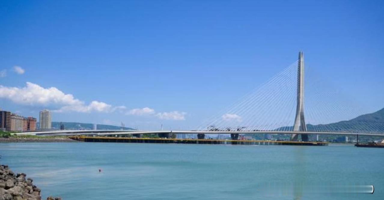 不顾岛内反对，台当局强制封桥，解放军致胜台海，两岸统一不可逆

汉光演习刚开场就
