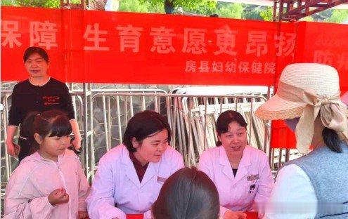 房县 “庙”趣横生送健康 妇幼关爱零距离十堰爆料 房县新闻网讯 通讯员 徐晓玲 