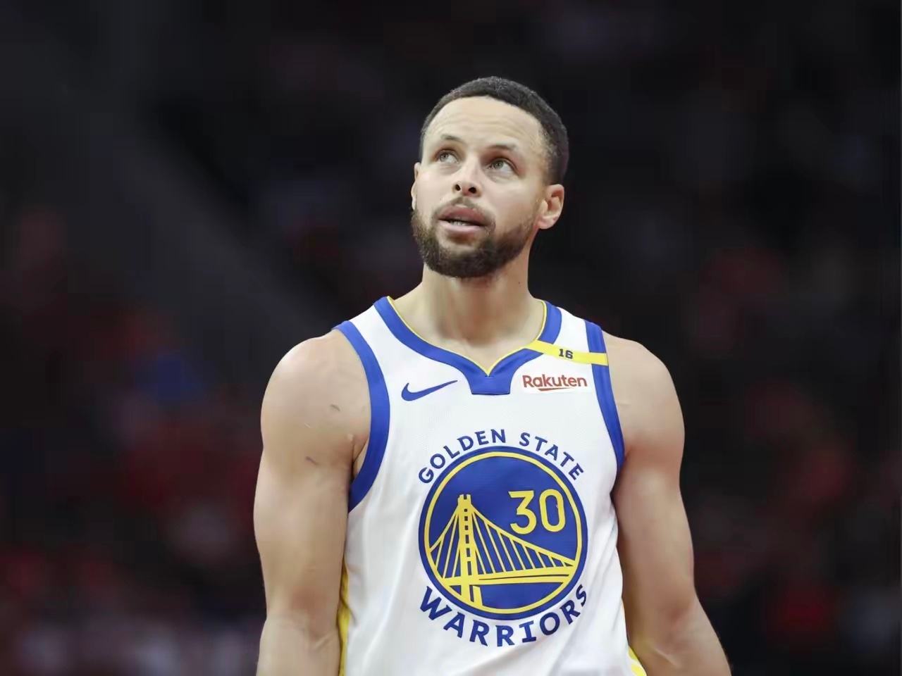 库里命中第4200记三分，距常规赛+季后赛5000记还差150记！今日勇士主场迎