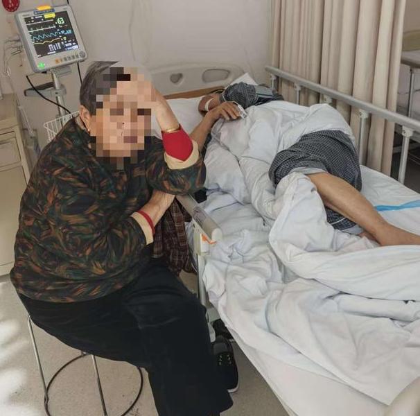 “冤不冤”湖南七旬退休教师付灵芝，今年77岁，教了一辈子书，晚年摊上了件糟心事—