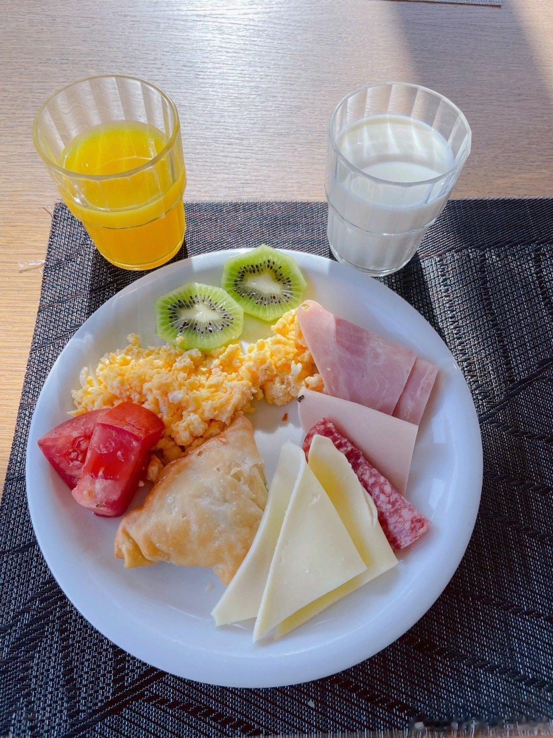 【营养门诊的故事】每天一个牛油果导致孩子肥胖！今天有一个一岁的小男孩，体重已经3