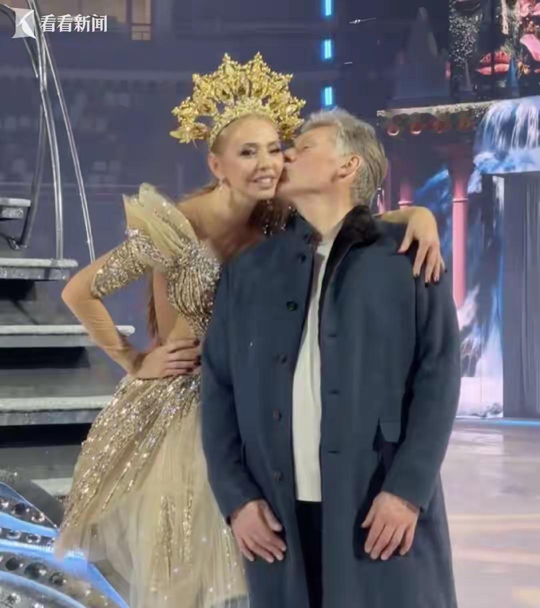 天啊！难道今年冬天是俄罗斯集体撒狗粮的季节吗？自俄罗斯总统普京公开恋情后，俄罗斯