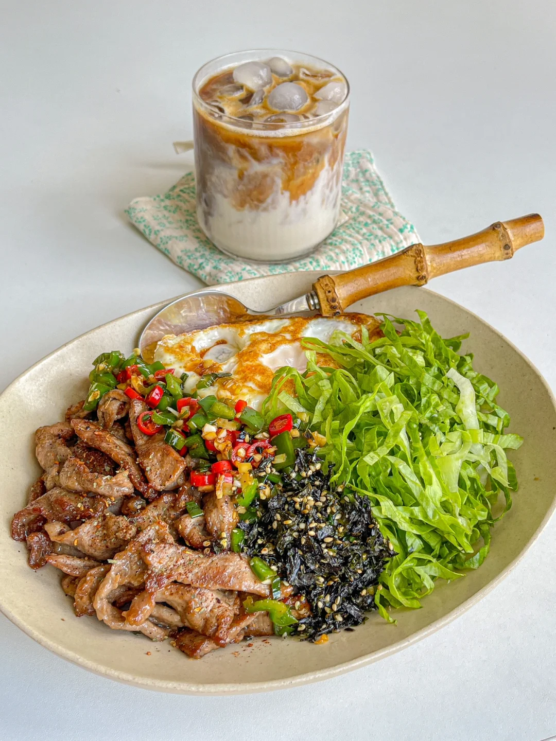工作日一人食🍚生菜牛肉拌饭好吃到舔盘🍽️