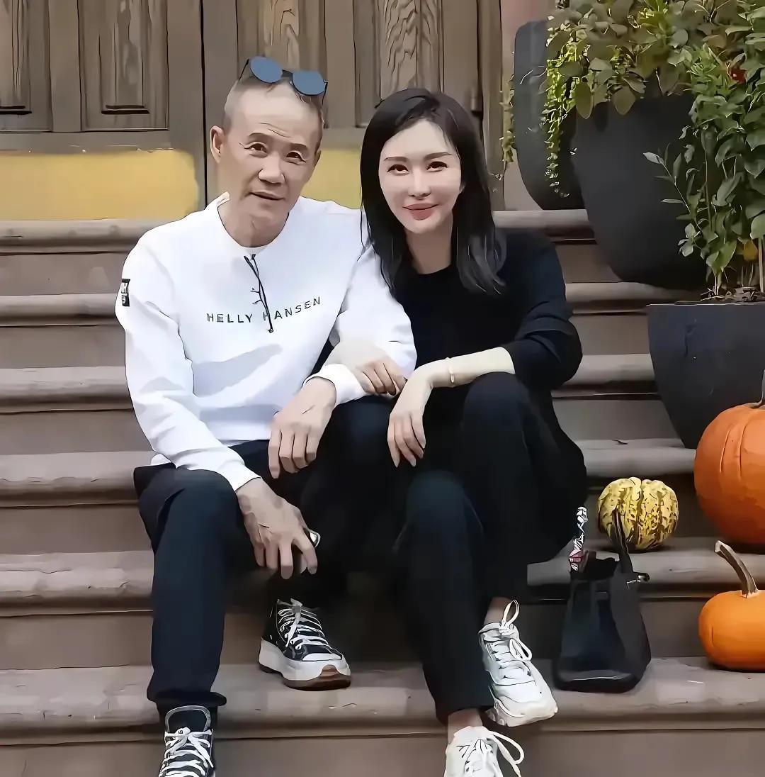 王总，70岁得小女儿～
妥妥的人生大赢家啊！！[赞][赞]