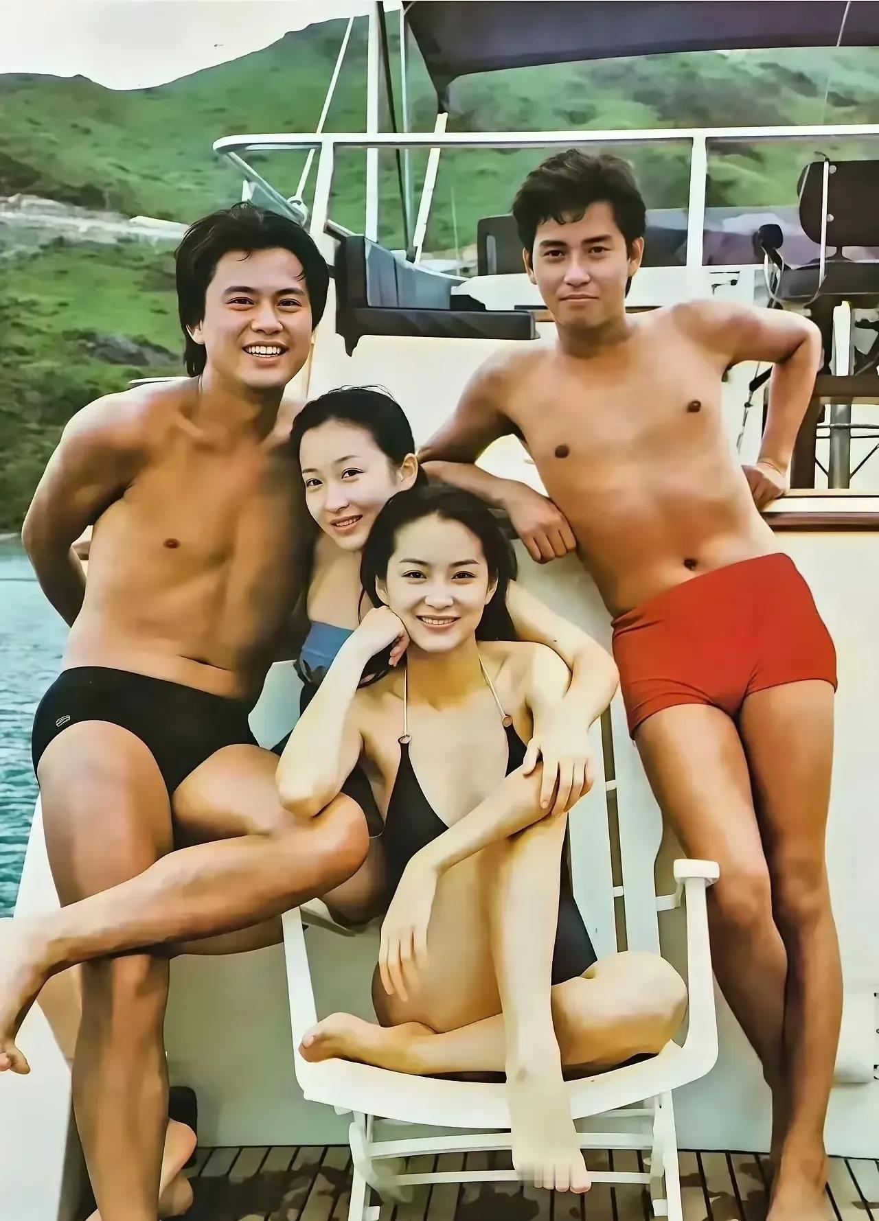 时光倒流四十年！林青霞、谭咏麟、陈百祥夫妇游艇同框，1979年的青春风暴太炸了！
