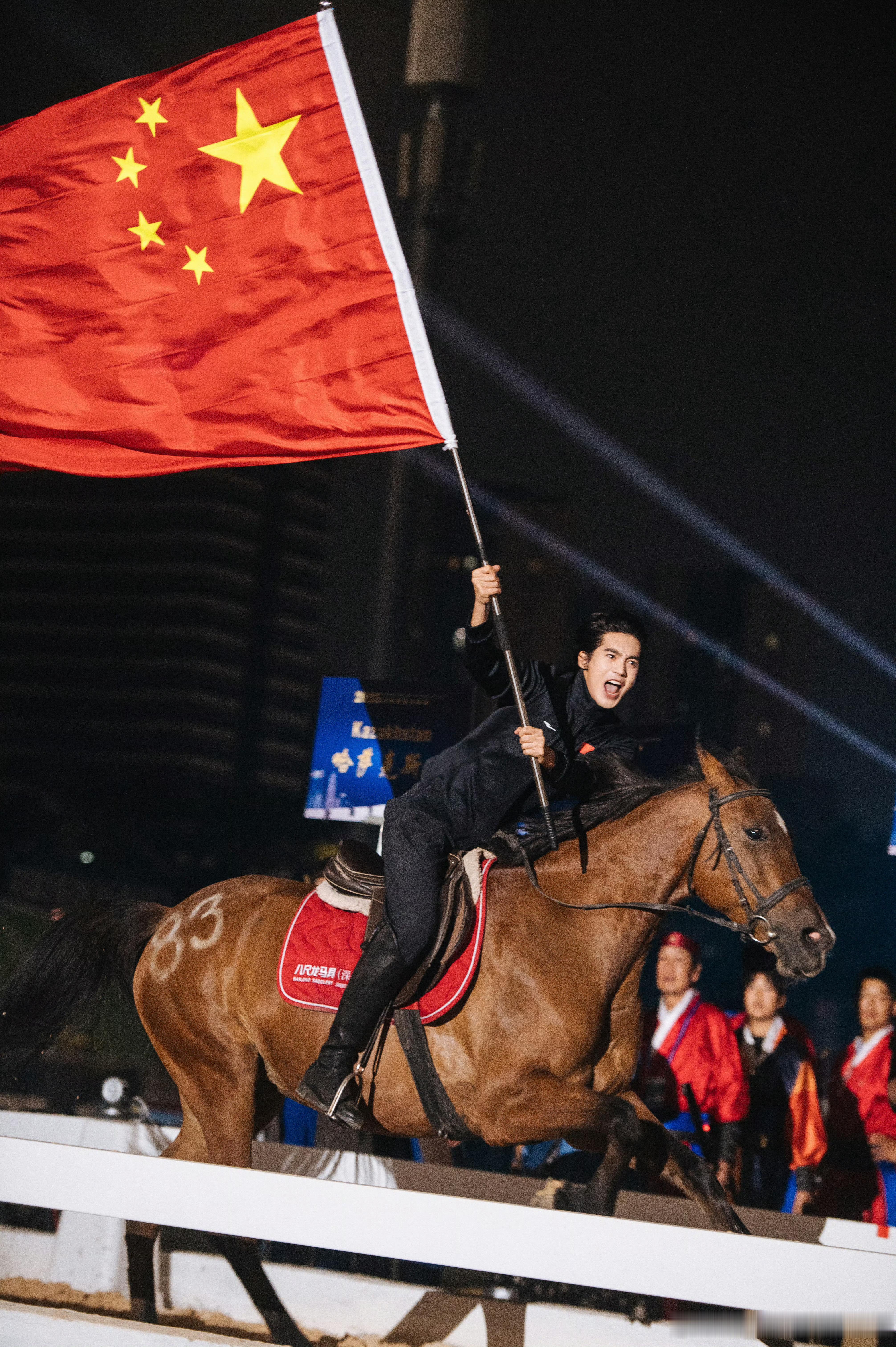 张雨绮 辽视春晚过年就看辽视春晚！张雨绮于适同台表演，这组合新鲜又有料，辽视春晚