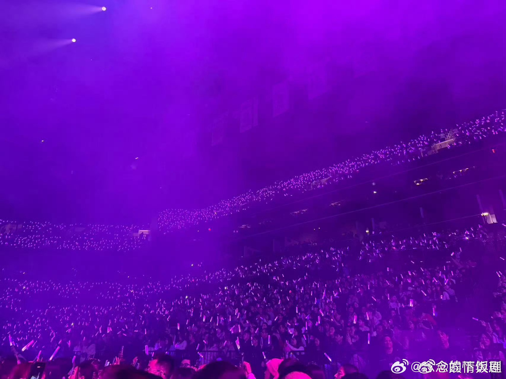 汪苏泷汪苏泷世巡纽约场上座率汪苏泷纽约场上座率太绝了，全场座无虚席，从国内火到海