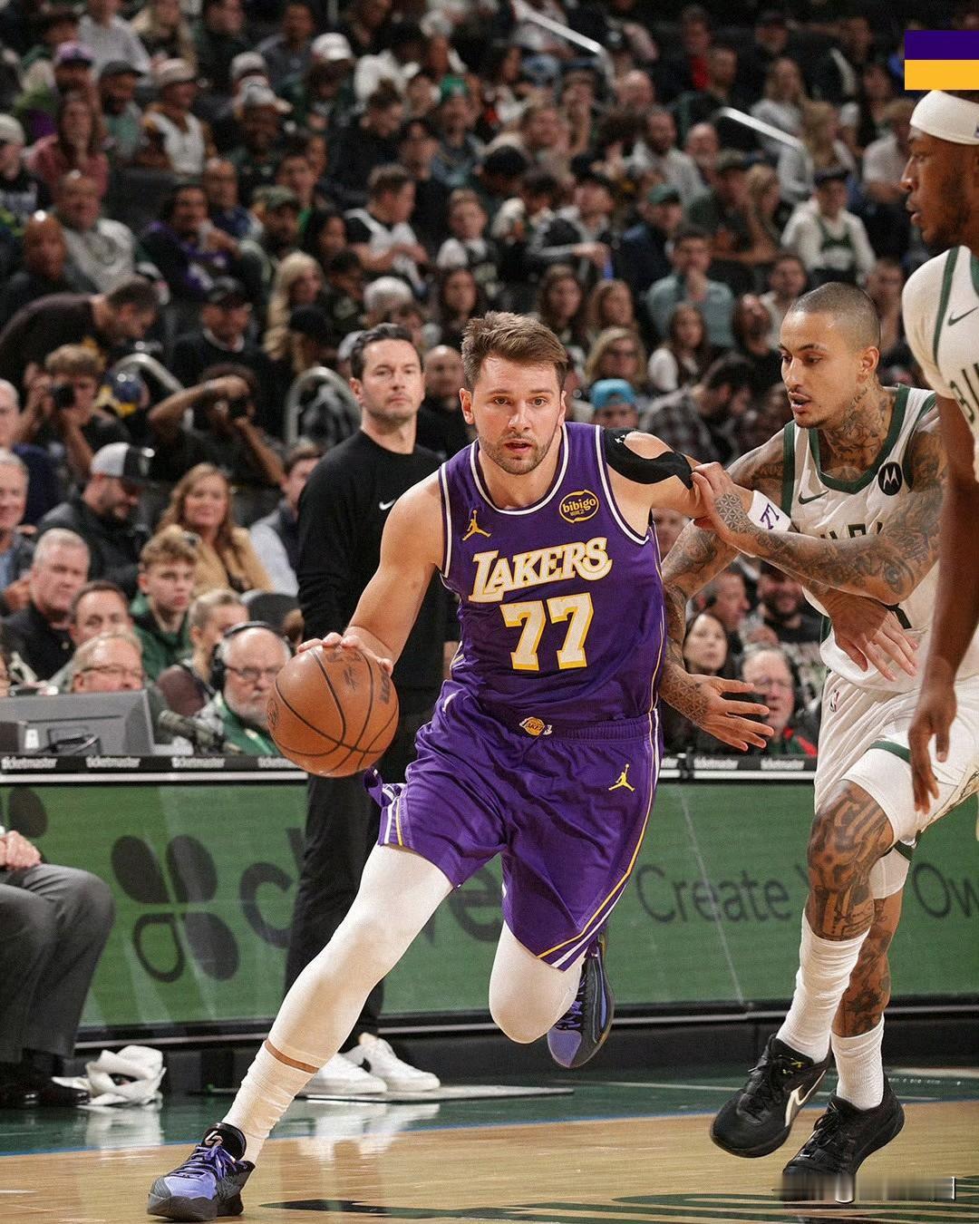 湖人119:95大胜雄鹿，本以为是5连客最难的下场，结果却赢的最轻松[呲牙]
半