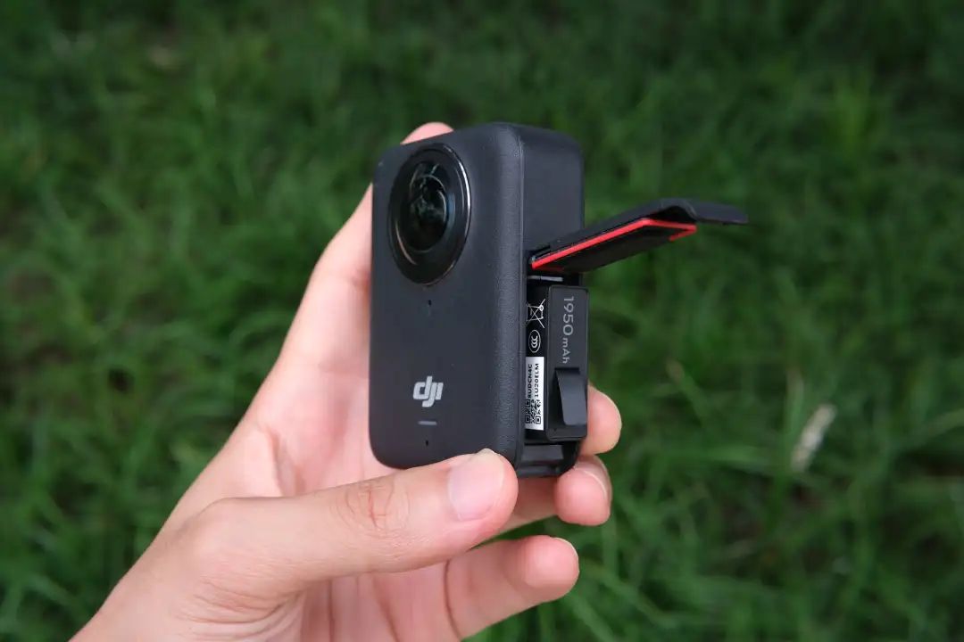 上天入地，从内而外：大疆 DJI OSMO360 深度评测