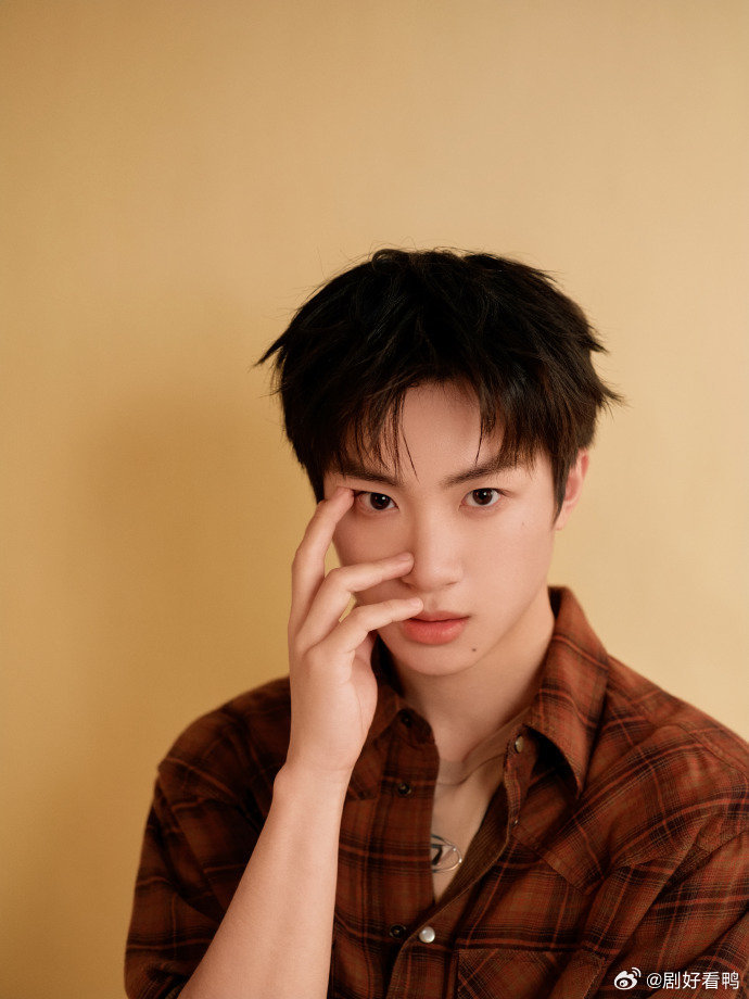 奋斗吧人生 陈曦然成长线太好磕！从青涩新人到逐渐亮眼，四个月封闭实训全力以赴， 