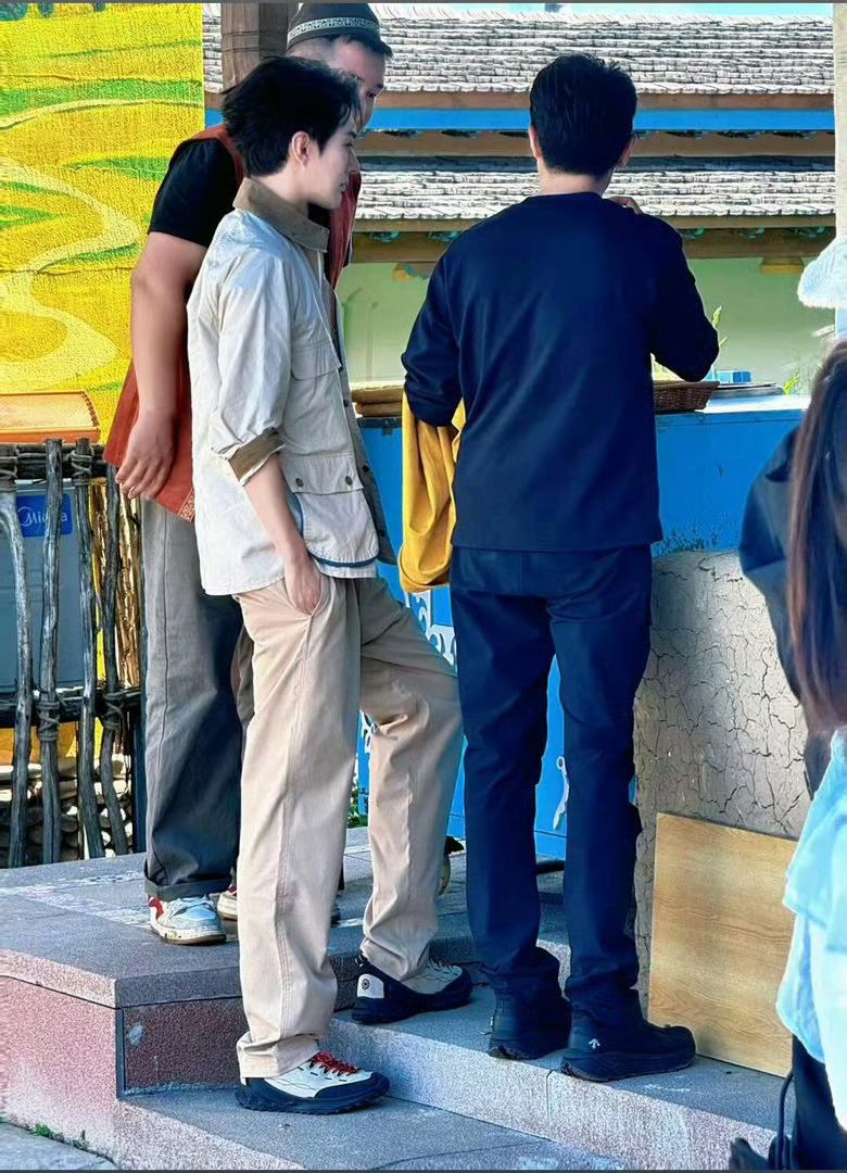 😯这身高比例绝了 