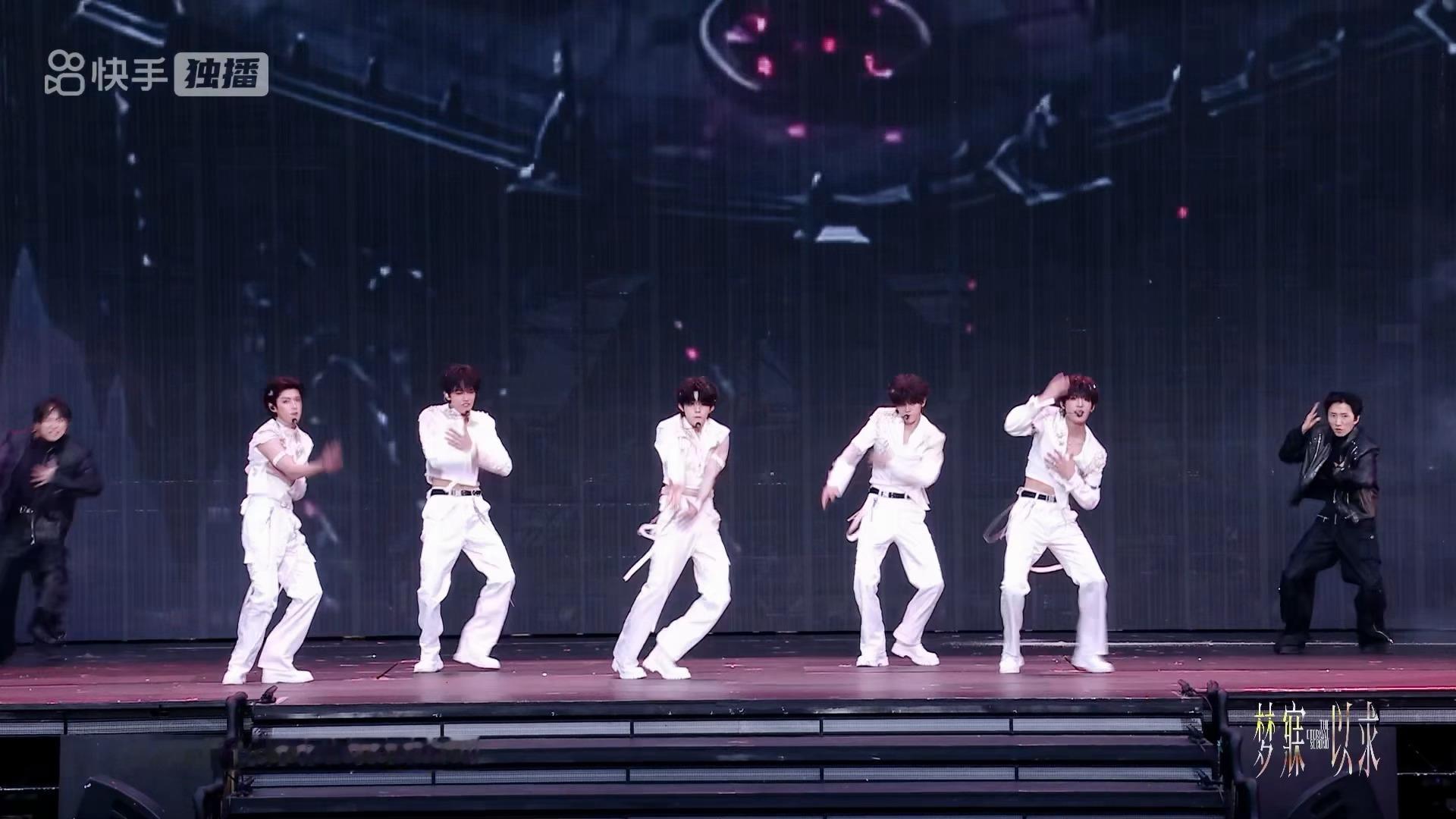 TOP登陆少年男团热血番TOP《still alive》舞台就是真人热血番！！！