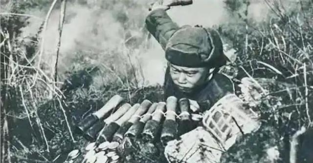 1951年1月28日，志愿军战士潘天炎因为肚子疼去附近的草丛解决，回来后却意外发