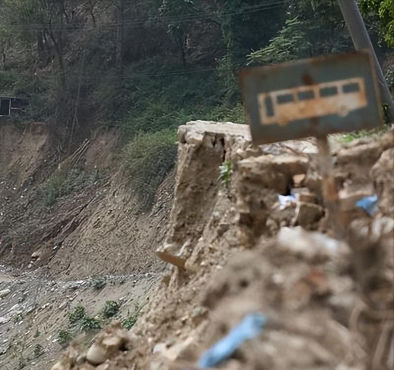 绿媒借西藏吉隆泥石流灾难造谣，拿天灾做 “台独” 政治工具
此次吉隆‑热索瓦口岸