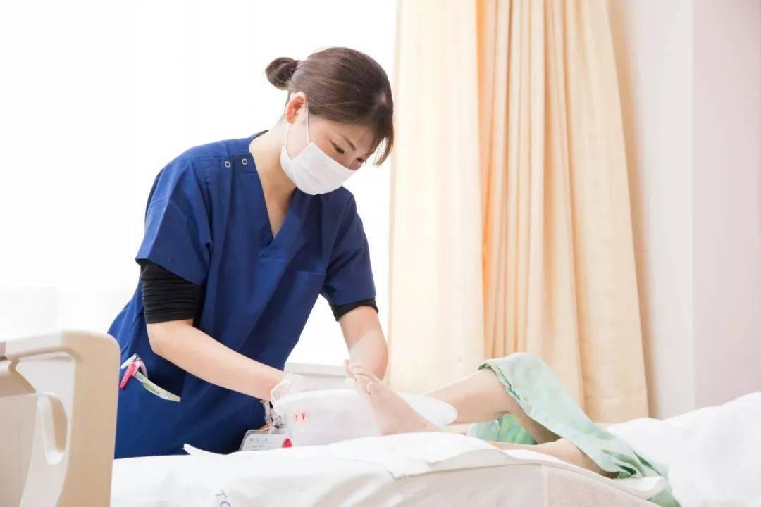 日本女护士用粪便杀人后竟还能被另一家医院录用！日本医疗监管防线形同虚设的背后，是