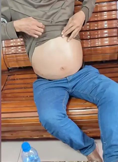 可怜天下父母心。孩子再大，在母亲心里都是孩子，15年失联，没和家人联系，现在身患