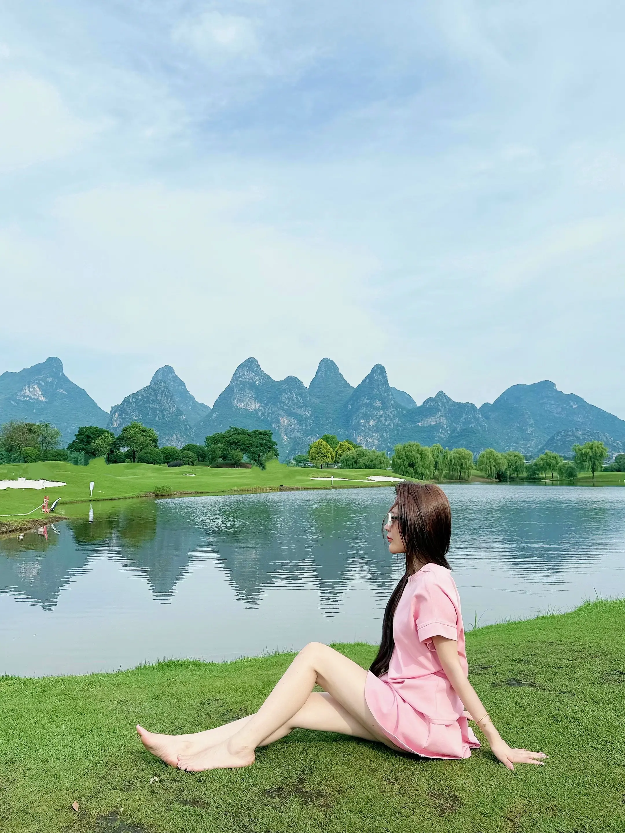 总有一些人一起坐着就很快乐   👭